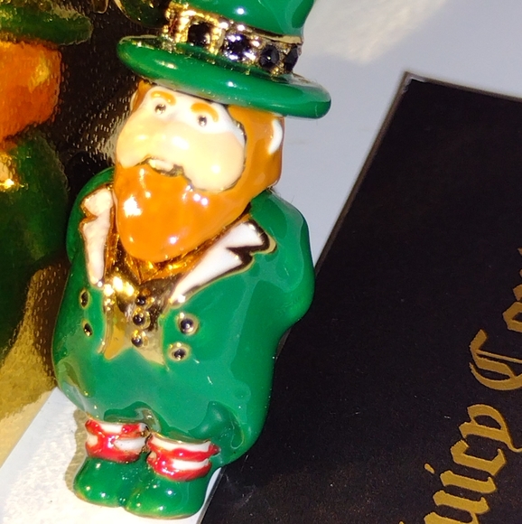 JC Leprechaun Luck of the Irish Charm Try Your Pot of Gold at the End Rainbow 🌈 - Picture 14 of 16